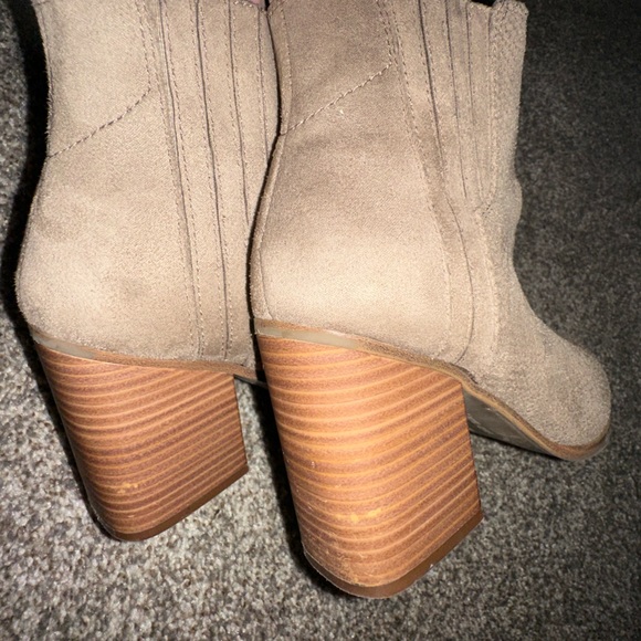 Indigo Rd. Orina Ankle Boots, Women's Size 6M, Taupe NEW MSRP $79 - Picture 5 of 8